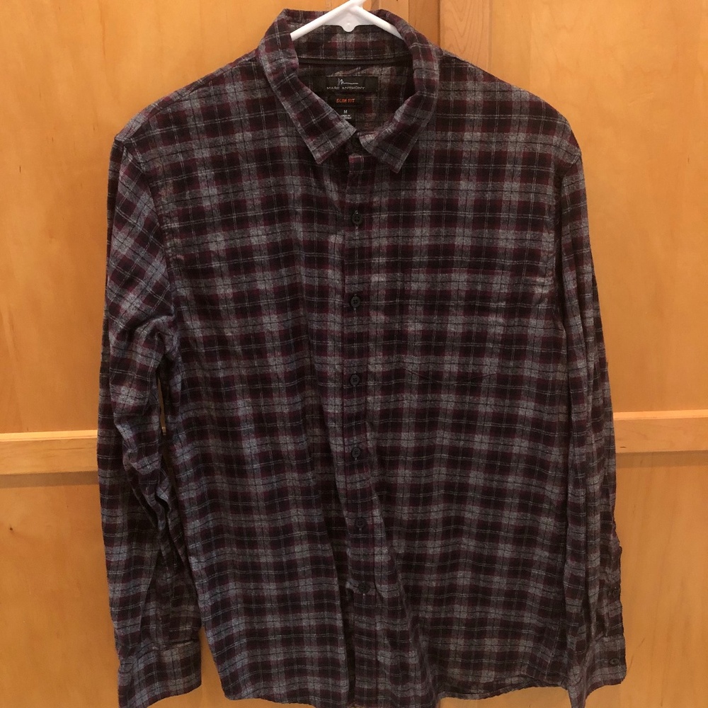 Marc Anthony Mens Flannel Button Down (Size M)